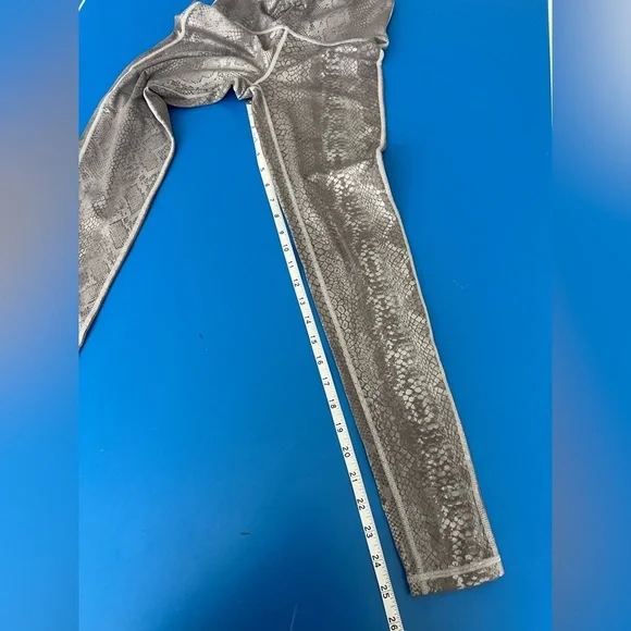 Mono B Leggings. NEVER WORN! Size XS - Picture 3 of 5